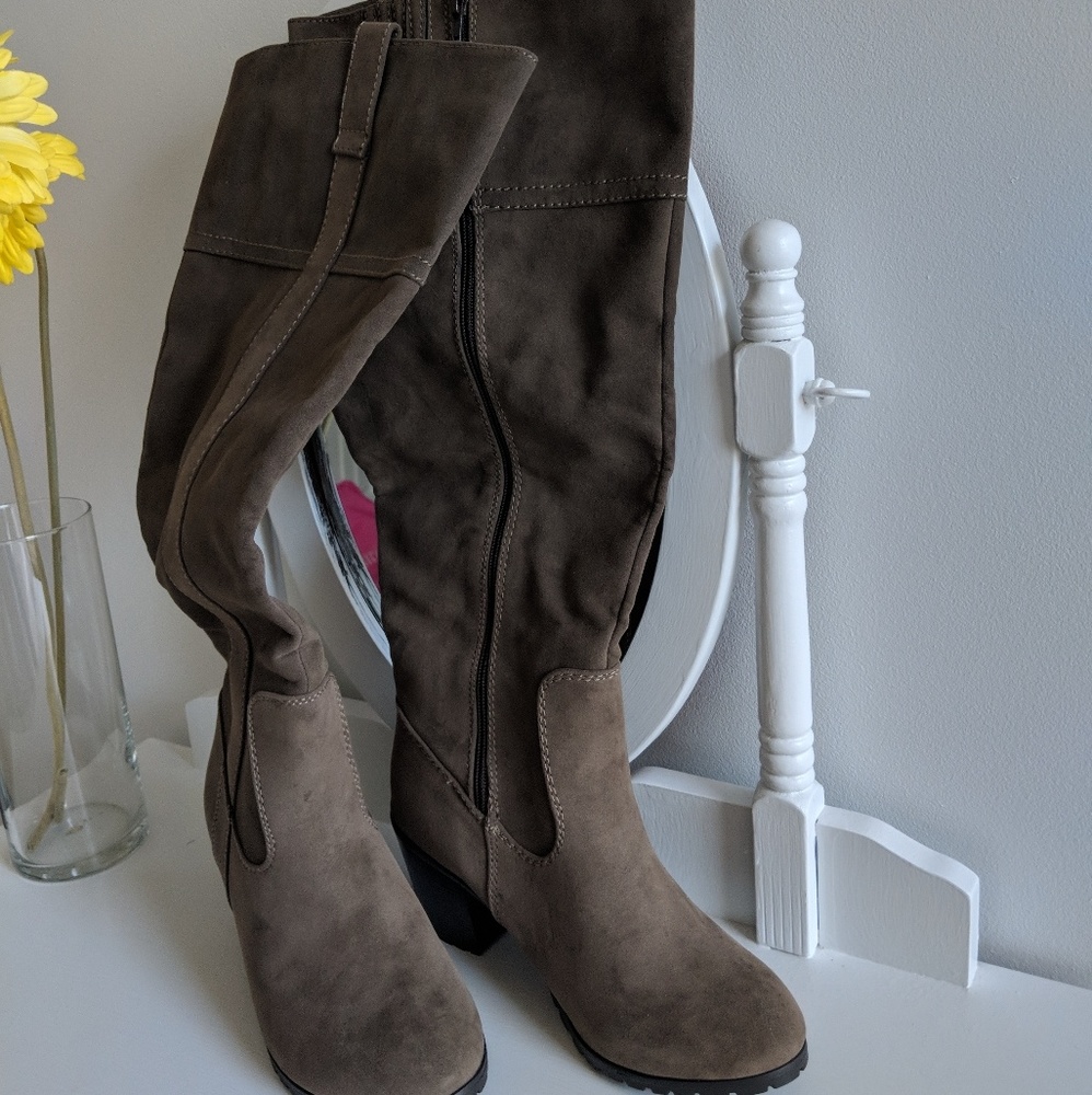 Lane Bryant wide calf boot
